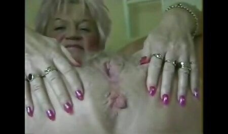 از فیلم های آسیایی از blowjob با ماسک بکن بکن زن خارجی صورت در فیلم آماتور