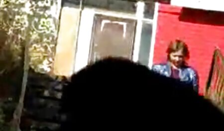 MILF شاخی جلوی دوربین مخفی گرفتار شد و جسمی بسیار داغ را ویدیو سک30 خارجی تحریک کرد